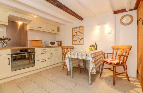 St. Keverne Cottage | EDEN HOUSE WING, pet friendly, with a garden in St Keverne