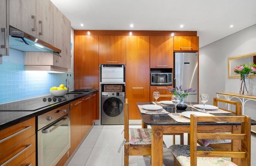 Big Bay Apartment | Eden On The Bay 104 - One Bedroom Apartment, Sleeps 2