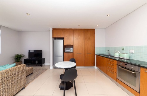 Big Bay House | Eden on the Bay 272 by HMH