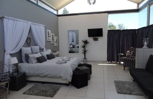 Windhoek Hotel | Eden Self Catering Chalets