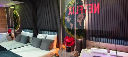 Brie-Comte-Robert Apartment | Eden SPA et Cinéma