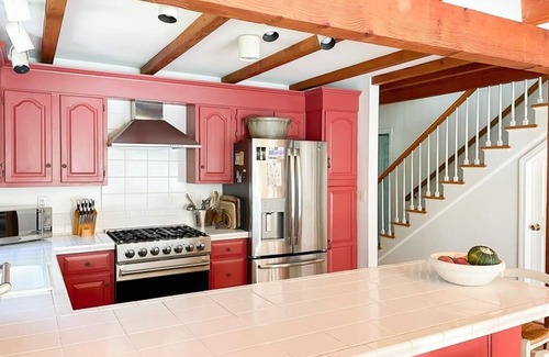 Edgartown House | EDGARTOWN PRIVACY WITH A HEATED POOL AND CENTRAL AC