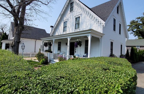 Edgartown House | Edgartown Whaling House and Cottage