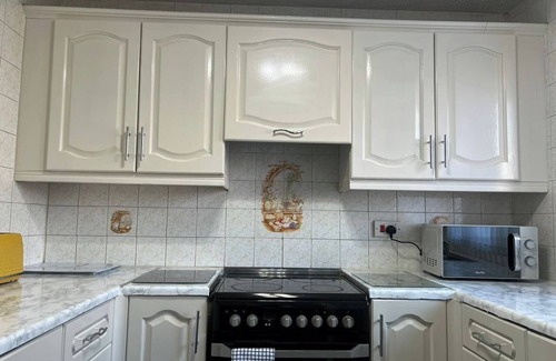 Birmingham House | Edgbaston Birmingham Apartment