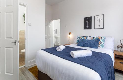 Liverpool House | Edge Grove Retreat - Air Host & Stay