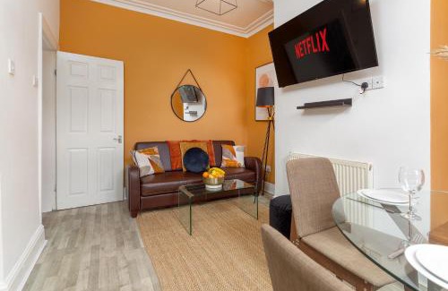 Liverpool House | Edge Grove Retreat - Air Host & Stay