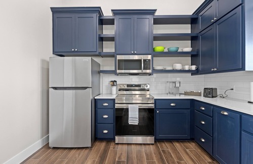 Fredericksburg House | Edge of Main 2- Vineyard Views!