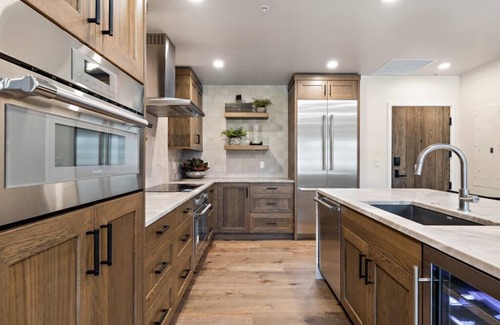 Tamarack Resort Condo | Edge Of Powder|Ski In/Out | Private Hot Tub