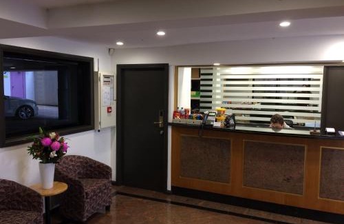Edgecliff Hotel | Edgecliff Lodge Motel