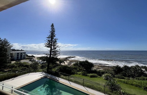 Caloundra Apartment | Edgecliffe Unit 3 - A breathtaking location!