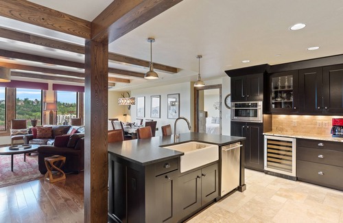 Steamboat Springs Condo | Edgemont 2605 Luxury On Mountain Condo With Ski-In/Ski-Out Access!