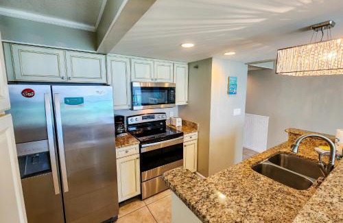 Panama City Beach Apartment | Edgewater Beach Resort Tower 3 - 1007