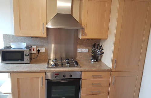 Slateford Apartment | Edinburgh City Deluxe Apartment