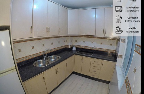 Centro Comercial Apartment | Eduardo Lucena 5, Los Patios