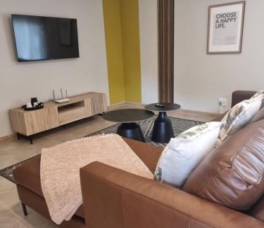 Waterkloof Apartment | Edward Suites, Apartment 1
