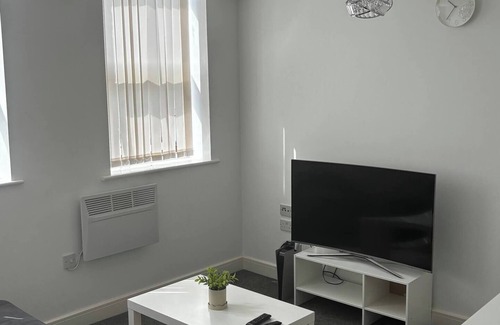 Nottingham Apartment | EDYN Luxe Duplex|PS5 |Free Parking| Fast WiFi |10 mins from Nottingham Station