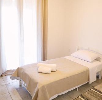 Pyrgos Villa | EftychiaHouse