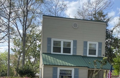 Satsuma Cottage | Egret's Landing .A great little cottage for relaxing and fishing on Dunn's Creek