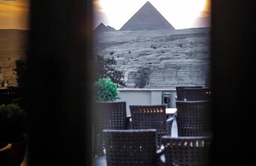 Al Manial Apartment | Egypt Pyramids Inn Cozy 1-bedroom apartment in brilliant Cairo with WiFi, AC