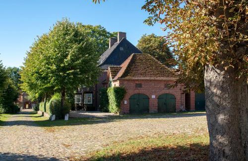 Sierksdorf House | Ehemaliges Gutshaus Oevelgönne