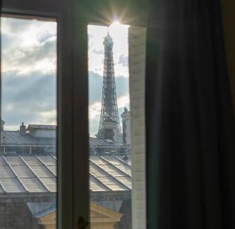 Chaillot Bed & Breakfast | Eiffel Tower view Rose, apartment #2