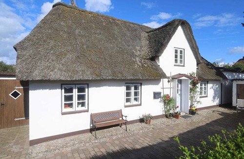 Goting House | Eilun Perle Uasteranjstich 7 Goting