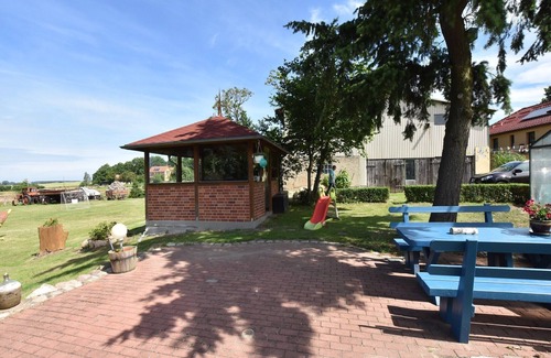 Bastorf Apartment | Einladende Ferienwohnung in Zweedorf mit Grill