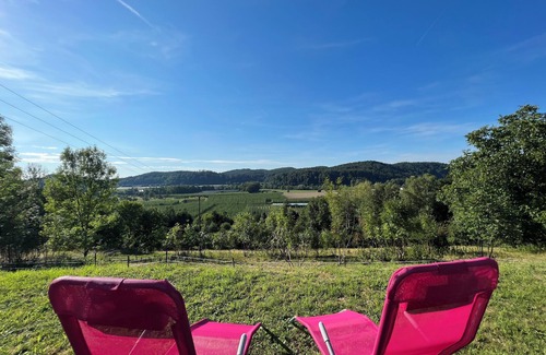 Tettnang Apartment | Einzigartiger Panoramablick mit Terrasse Nähe Tettnang Bodensee und Messe