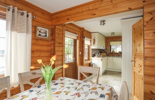 Menai Bridge Cottage | EIRIANFA, character holiday cottage, with open fire in Menai Bridge