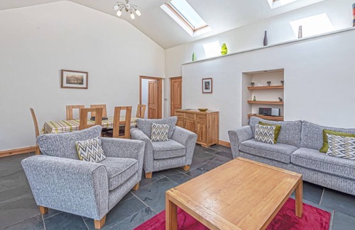 Pentrefelin Cottage | Eisteddfa - Glas y Dorlan - sleeps 4 guests in 2 bedrooms