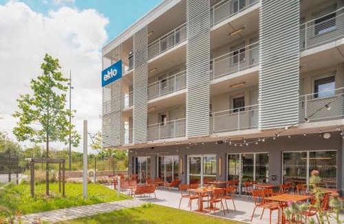 Roissy-en-France Hotel | Eklo Hotels Paris Roissy CDG Airport