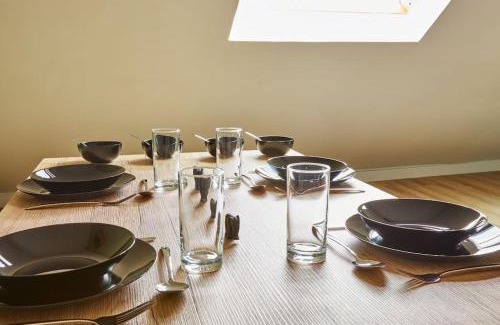 Mons-en-Baroeul Apartment | Elégant T3 A 5 min de la gare Lille-Flandres