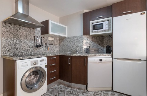 Torremolinos House | EL ARENAL - Cozy flat on the beach front with free wifi