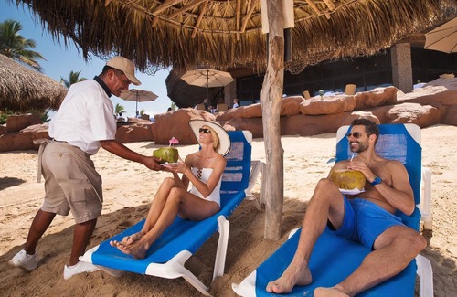Zona Dorada Resort | El Cid El Moro Beach Hotel - ALL INCLUSIVEBeachfront