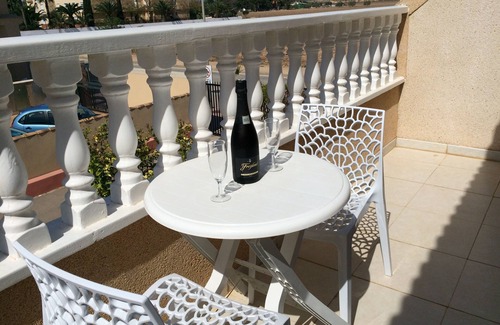 Los Alcazares House | El Divino. 3 bedrooms, 2 pools, roof solarium. Aircon. UK TV. Wifi available