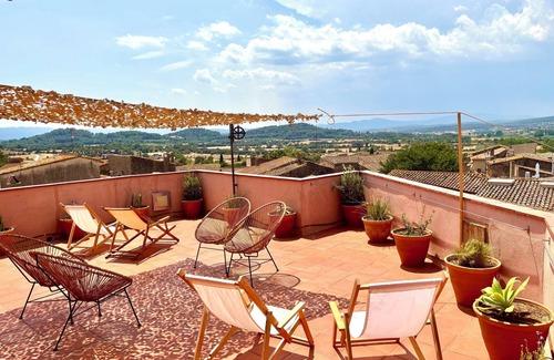 Ullastret Apartment | EL FORT DúLLASTRET. Apartment 4: Double room with balcony