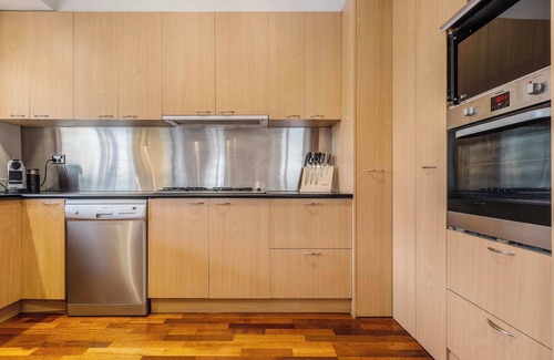 Brunswick West House | EL KARNAK Historic City Fringe Cali Bungalow Charm
