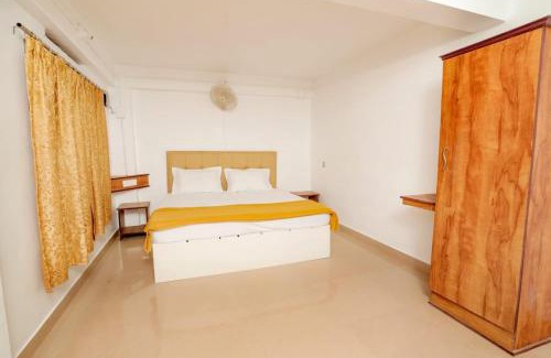 Anaviratty Bed & Breakfast | EL LORA RESlDENCY