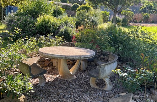 Figari House | El Maquis in a 3,000 m² landscaped garden, calm and a change of scenery.