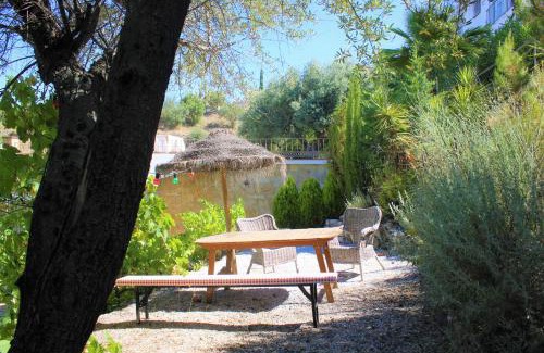 Los Cortijillos Bed & Breakfast | El Nispero Dulce