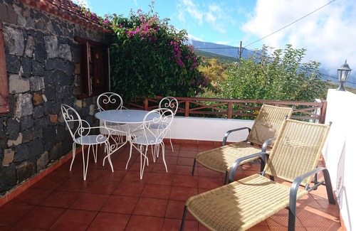 La Orotava Cottage | "El pajar de Inés" Rural house with views of Mount Teide