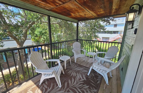 Indian Rocks Beach Apartment | El Palmar Cottages Unit II