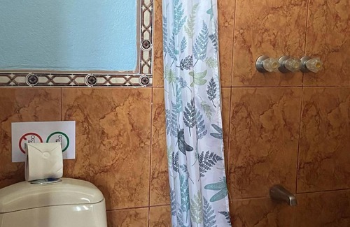 Ciudad Cortes Bed & Breakfast | El Paraíso Azul