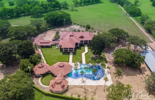 Cerete Villa | El Paraíso del Sinú, Hacienda Turística & Ganadera