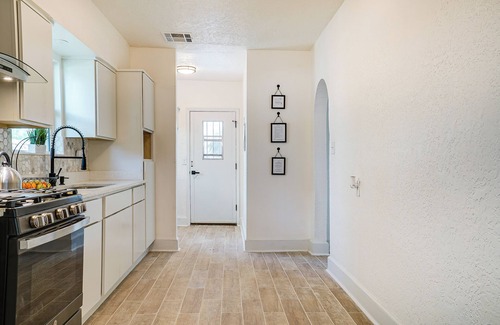 Pershing - Government Hill Cottage | El Paso Vacation Rental: 4 Mi to Downtown!