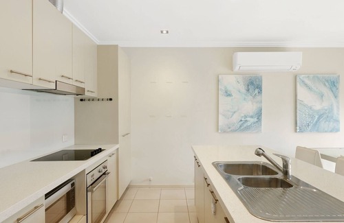 Cowes House | El Penguini in Cowes