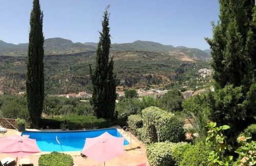 Albunuelas Apartment | El Pino Retreat Apartment