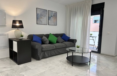 Costa del Sol Apartment | El Poeta - Apartment In Fuengirola. Free Wifi