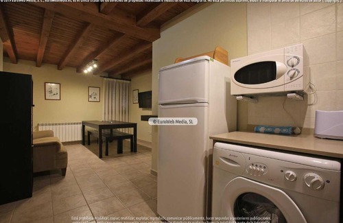 Cangas de Onis Apartment | El Puentín del Sella con WiFi y parking gratuito