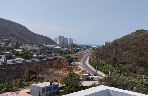 Gaira Apartment | El Rodadero Sta Marta Colombia WiFi 250M Digital lock Swimming pool Free parking